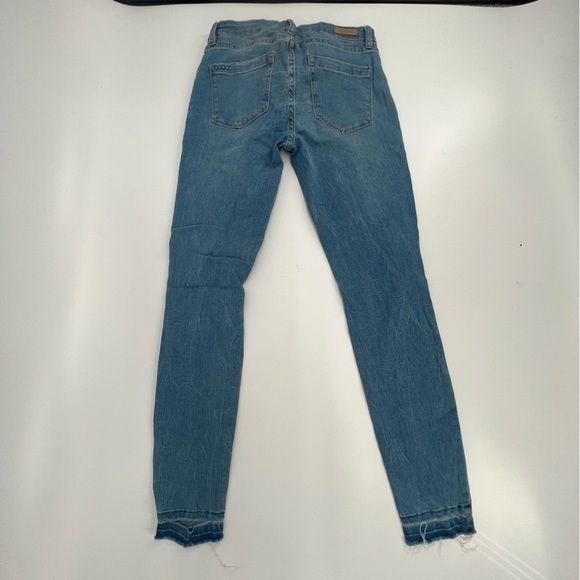 BlankNYC Spray On Distressed Release Hem Skinny Jeans Size 28 Women’s - Picture 3 of 5